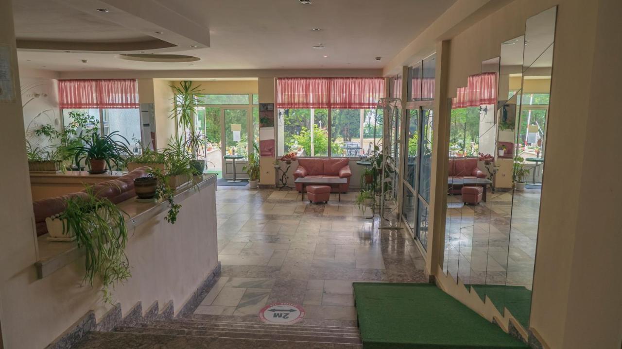 Park Hotel Persey Varna Exterior photo